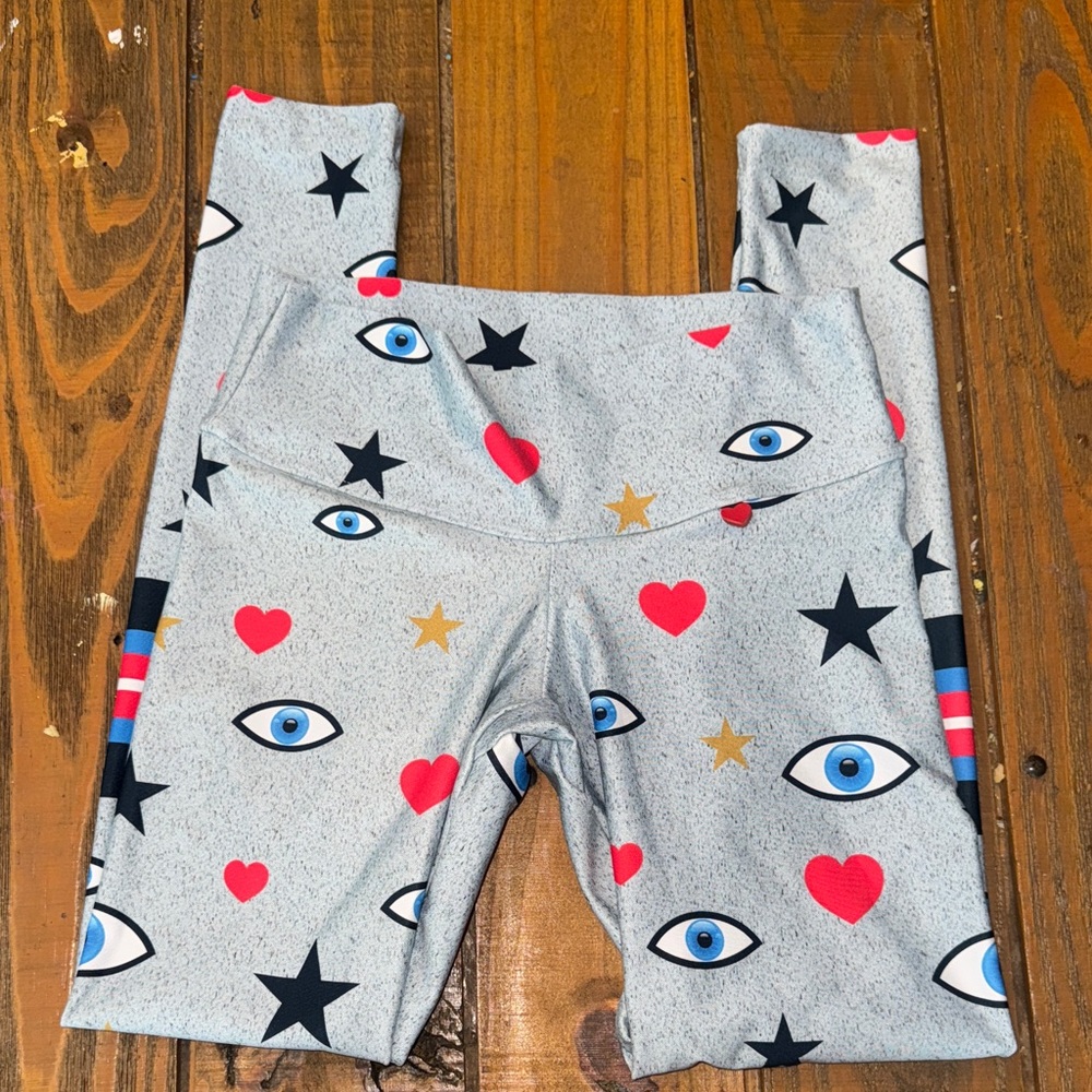 FIT MAMA EYE LEGGINGS NWOT SIZE MEDIUM AMAZING